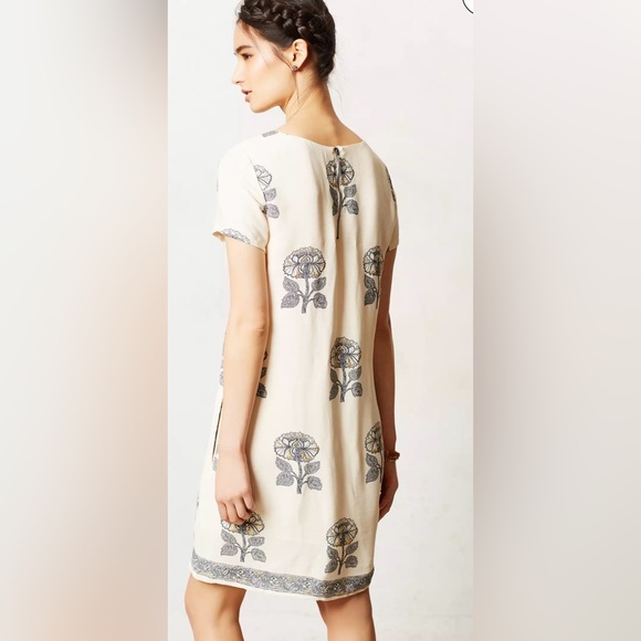 Maeve Dresses & Skirts - Field Study Tunic Maeve White Shift Dress with Gray & Yellow Floral Motif